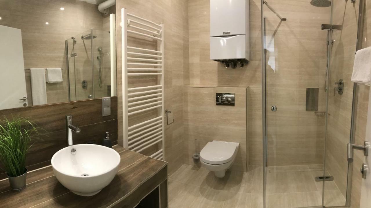 Modern Apt, Next To Metro Appartamento