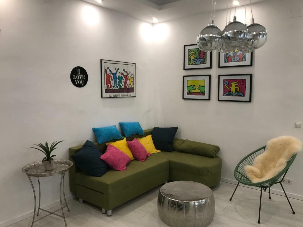 Modern Apt, Next To Metro Appartamento *