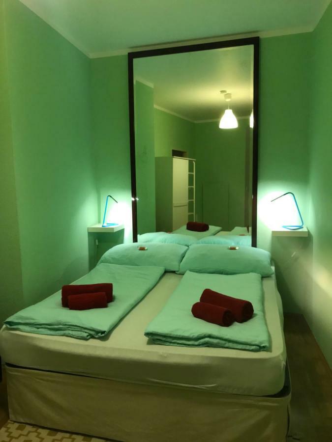 The Barts Center - Self Check-in Apartment