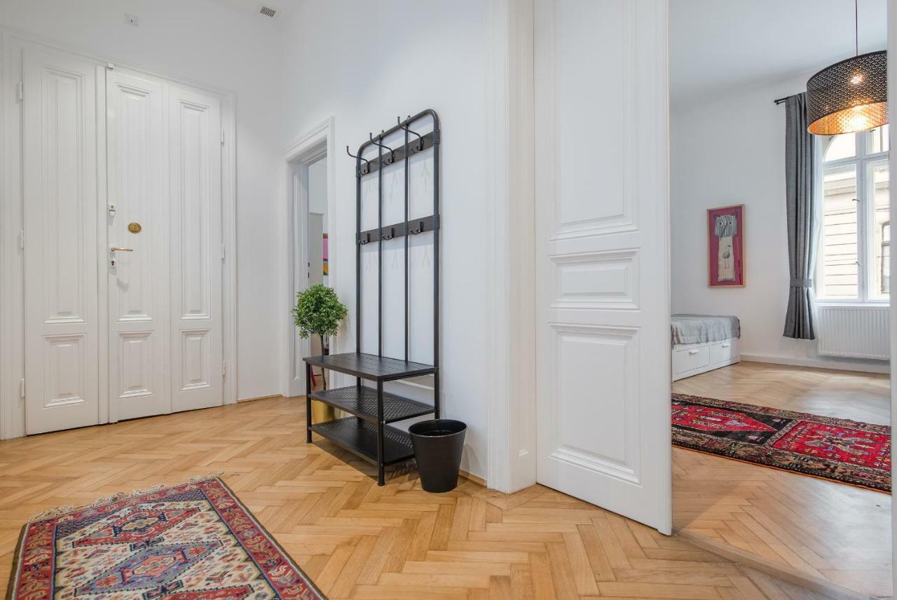 Apartment Grand Soho Ii