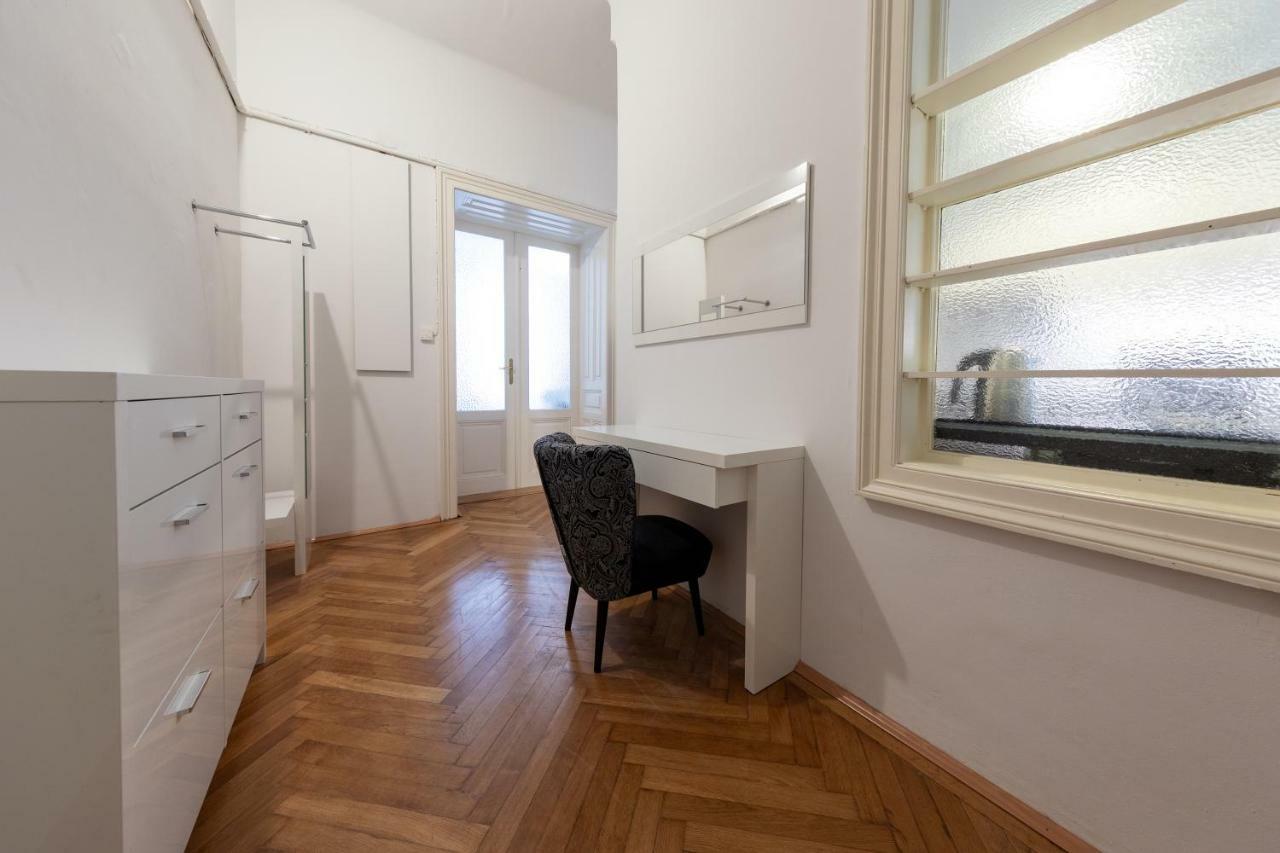Dream Center Apartment Vienna