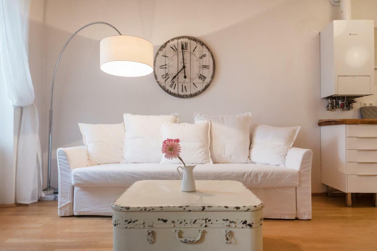 Sunny Apartment