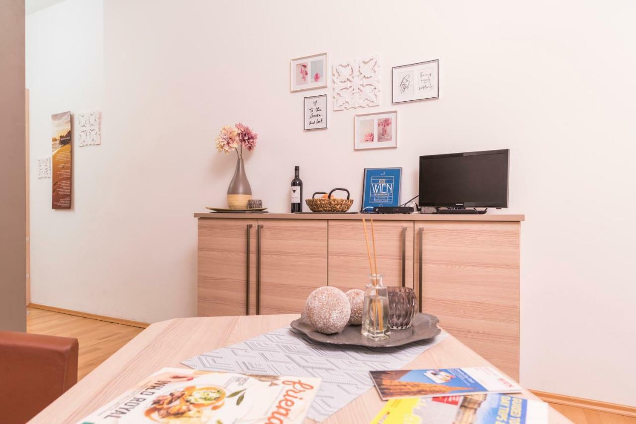 Tiny Hideaway * Vienna