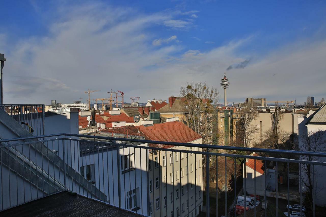 Celestial Living L Dg2'12 * Wien