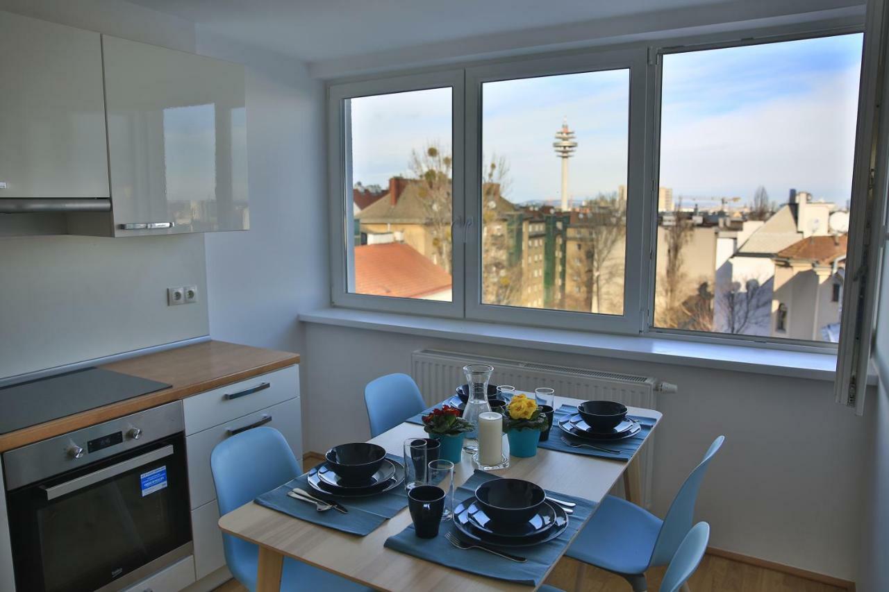 Apartment Celestial Living L Dg2'12
