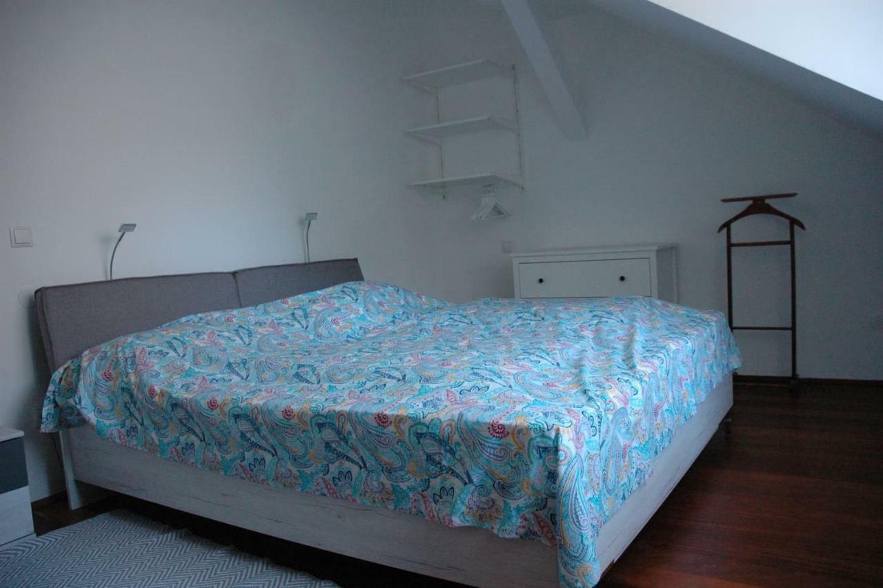 Quiet, Spacious And Family-friendly Top-floor Apartment, 100m2, 2 Bedrooms, Garden View