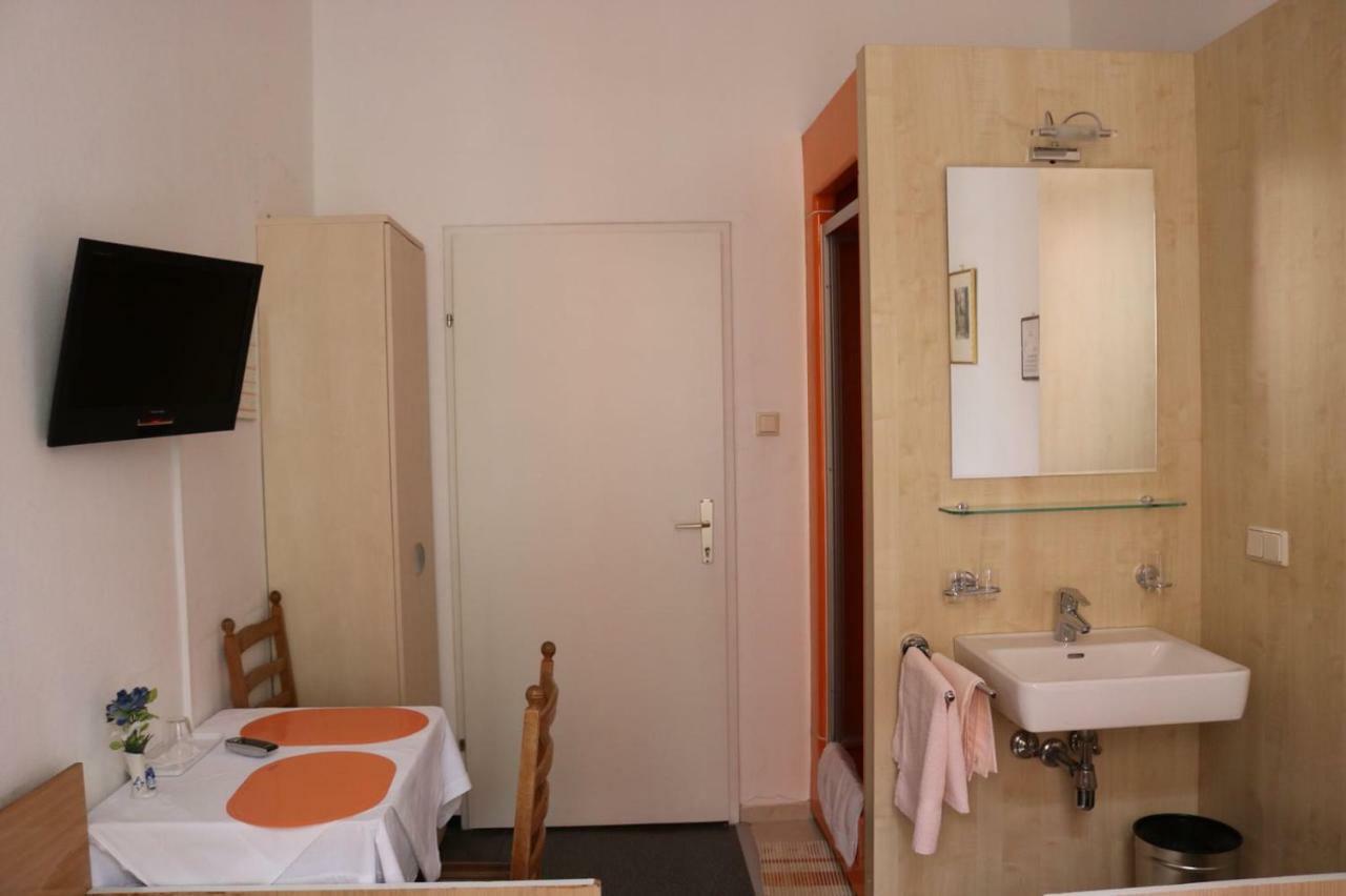 Reimer Guest house