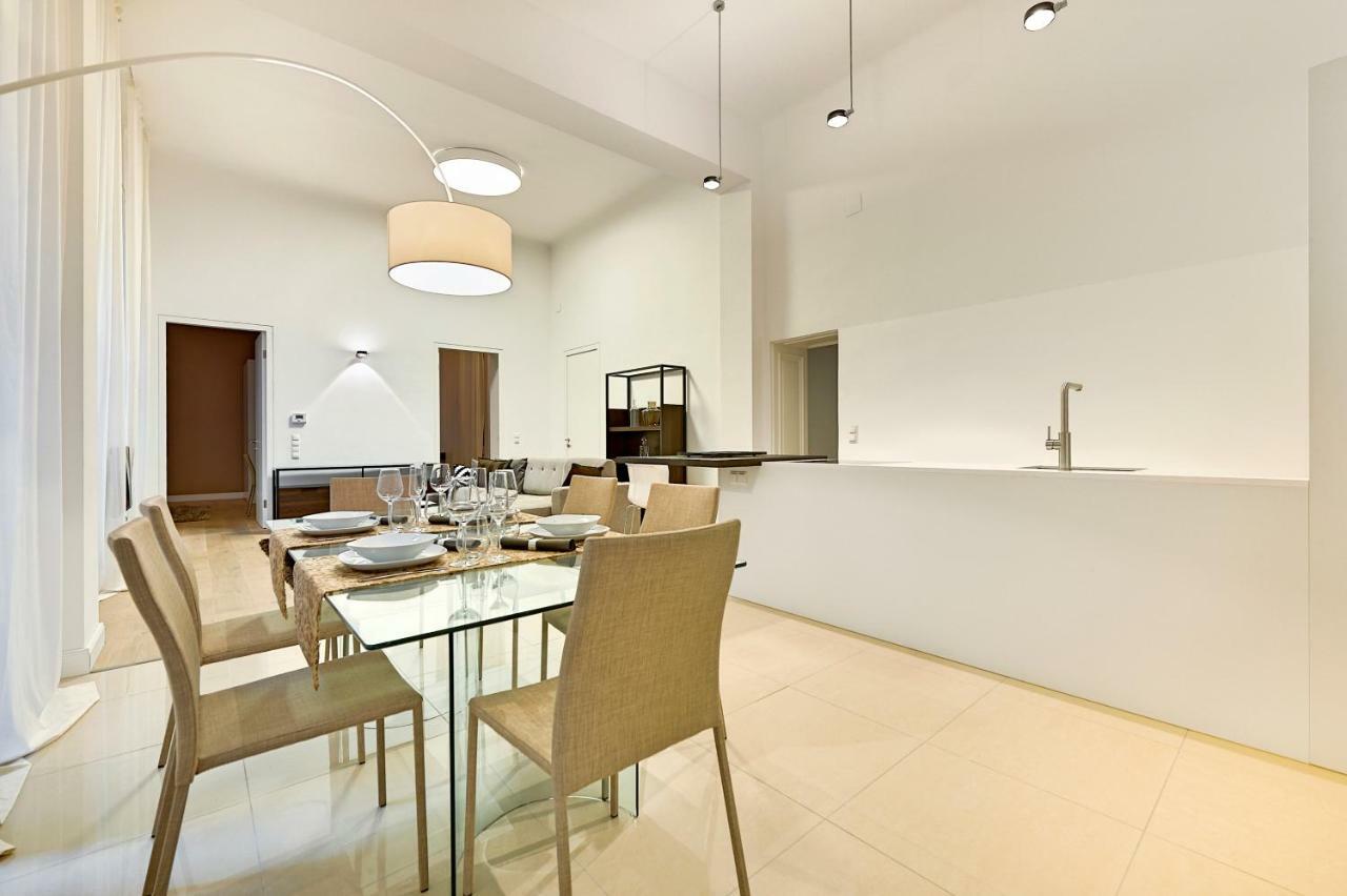 Luxury Apartment *