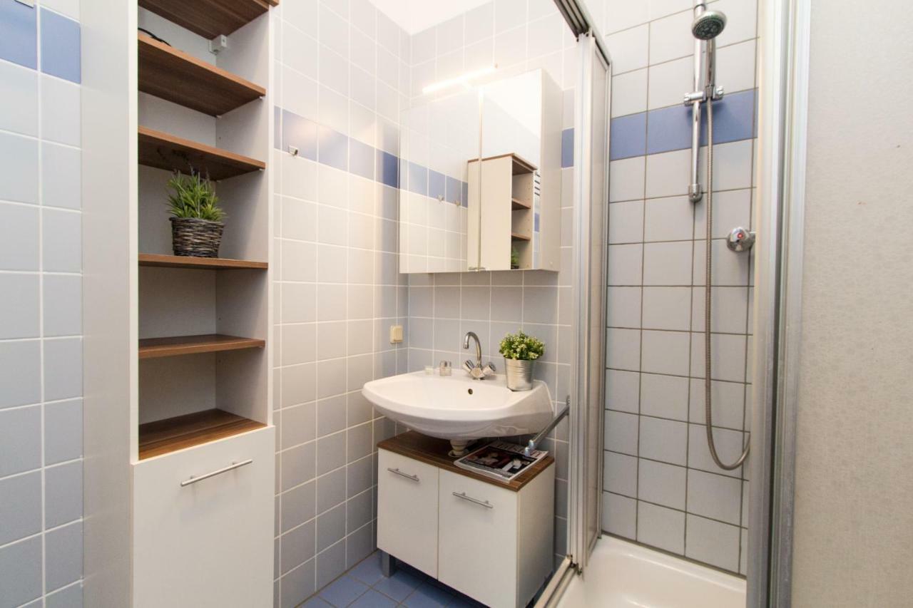 Apartmenthaus Hietzing I Contactless Check-in Apartamento