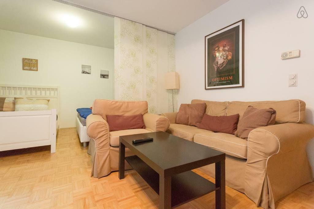 Apartment Relaxing Terrace In Lively Area