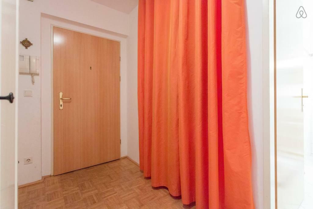Relaxing Terrace In Lively Area Apartment Vienna