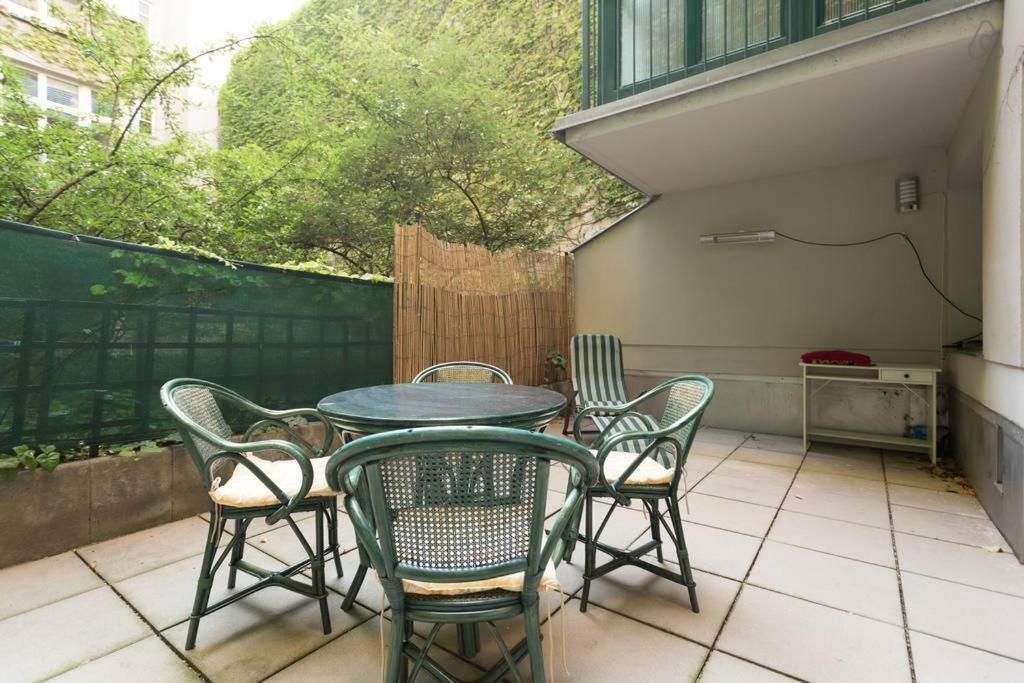Relaxing Terrace In Lively Area *