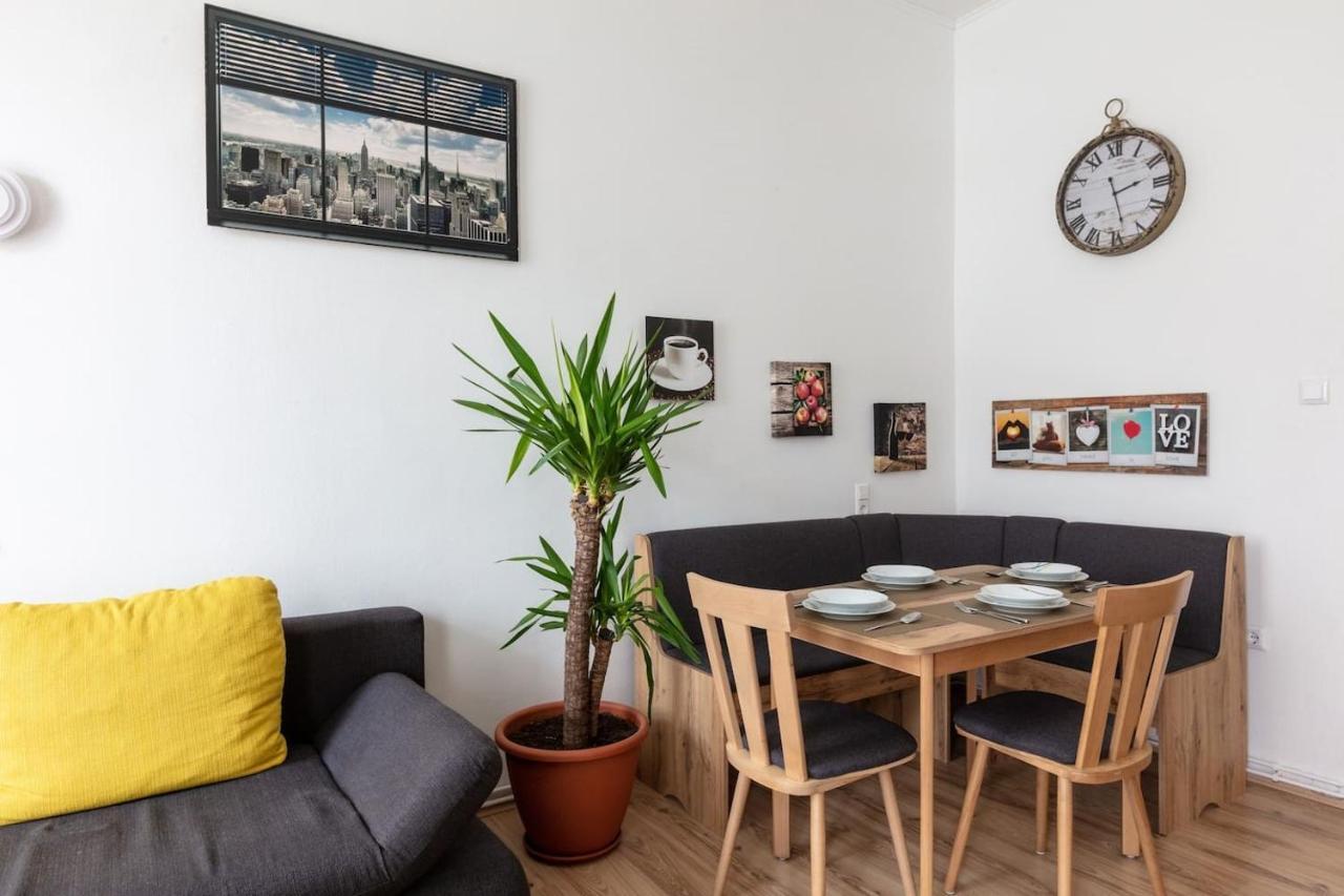 Apartment Sunny Renovated Close To Downtown Vienna