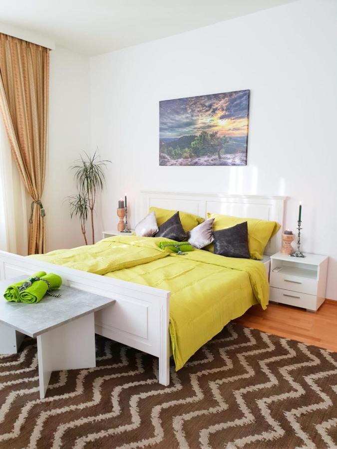 Corner 1020 * Viena