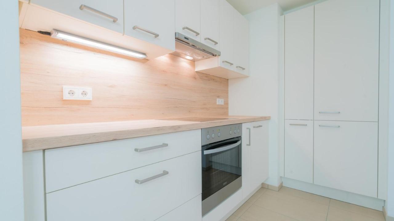 Residence, Mariahilfer Str. - Neubaugasse *