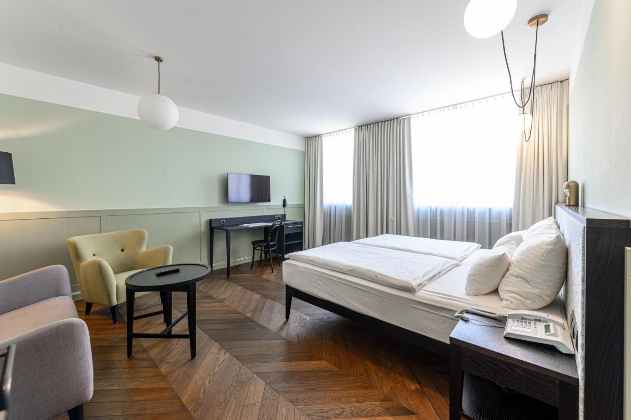 Hotel Caroline 3*