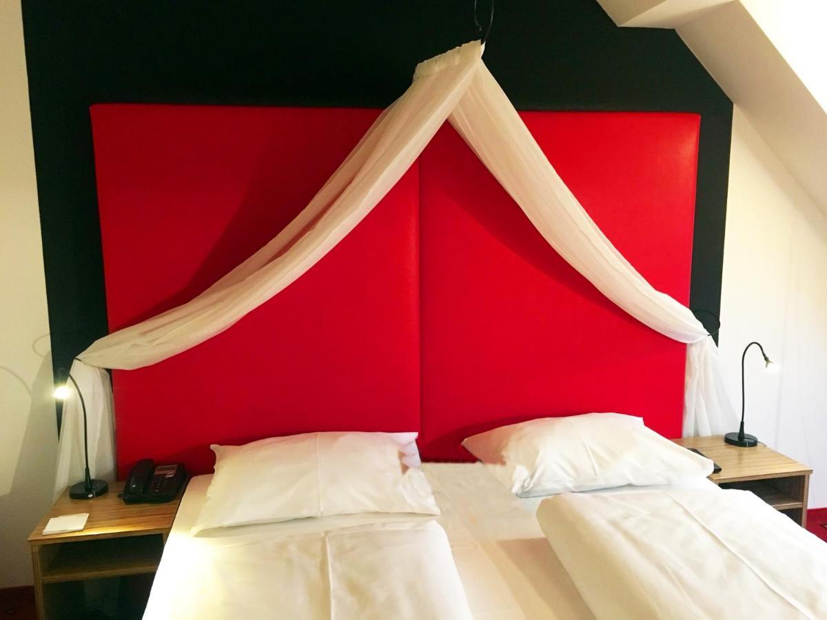 Hotel Senator 4*