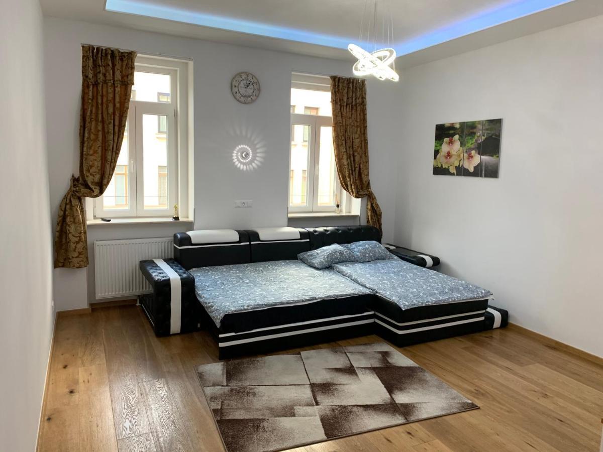 Aparthotel Colony 2*