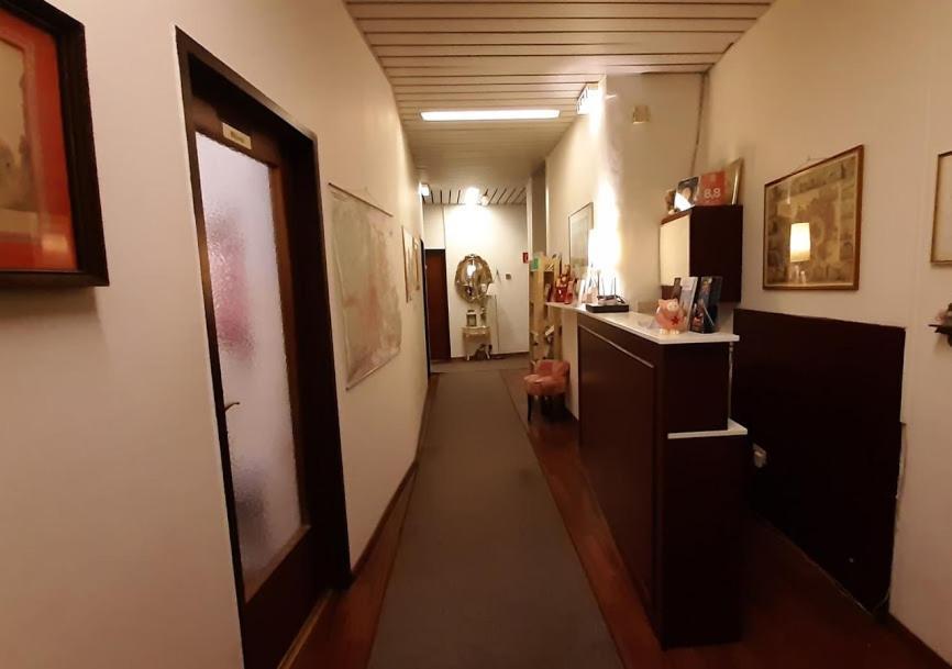Lerner Acomodação com café da manhã  3*