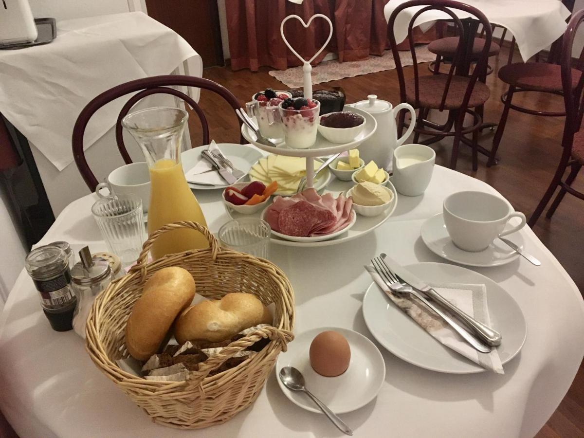 Acomodação com café da manhã  Lerner Viena