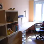 Apartment To Explore Vienna And Self-Supply