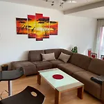 Bright Apartment With A Free Parking Garage @ Wienerberg