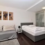 Balcony Apartment - Next To Opera