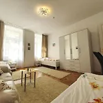 Cosy 3 Room Viennese Flat - 10Min To City Center