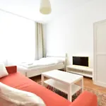 Universum Apartment 3