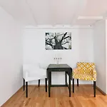 ⍟Luxurious And Bright⍟ 5 Min Walk To City Center