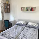 Nice Apartment Near Schoenbrunn And Downtown