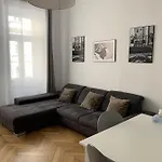 City-Apartment In Wieden