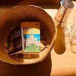 Helle 4 Zimmer Familien-Wohnung mit Balkon! Schloss Schönbrunn in Gehdistanz