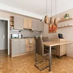Cosy Apartment Near Vic