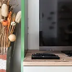 Cosy Apartment Near Vic