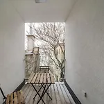 Business Apartment With Air Condition