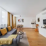 Business Apartment With Air Condition
