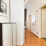 Wunderschoene Altbauwohnung Von 1900