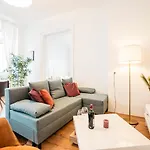 Coupledream - 10Min To City Center!