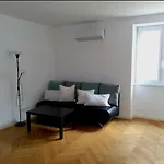 Top Apartment