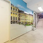 Smart Nano Living - Wien Hauptbahnhof - Self Check-In