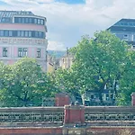 Room In City-Center Near U6, And Thaliastrasse