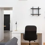 Spacious Apt In Perfect Location For Family