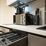 Central 2-Room Apartment With A Terrace