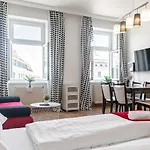 Amazing 2Br Apt Near Downtown
