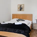 Amazing 2Br Apt Near Downtown
