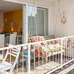 City - Balkon - Workspace - Waschmaschine - U2 & U4