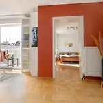 City - Balkon - Workspace - Waschmaschine - U2 & U4