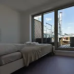 Julius 4 - Duplex Apartment 5 Mins To City Center
