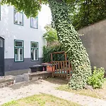 Relaxed 1Br Apt Comfortable Design/Great Location